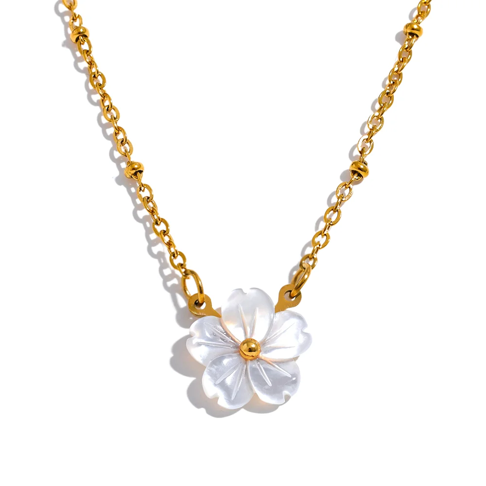 Shell Flower Necklace